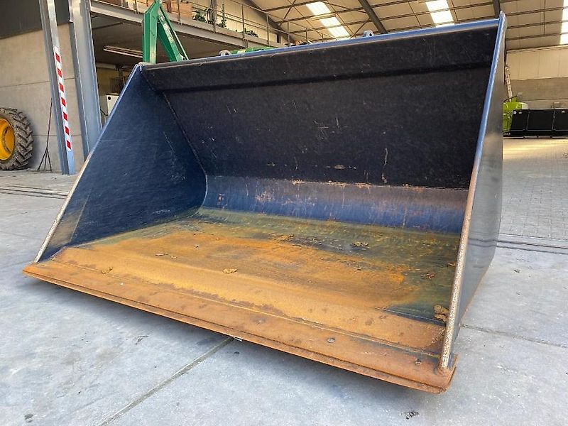 JCB Bac JCB 3000 litres 2.45 m Qfit