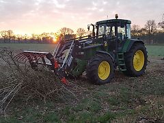 D&D Landtechnika Frontlader fur John Deere 7800 / Lieferung frei