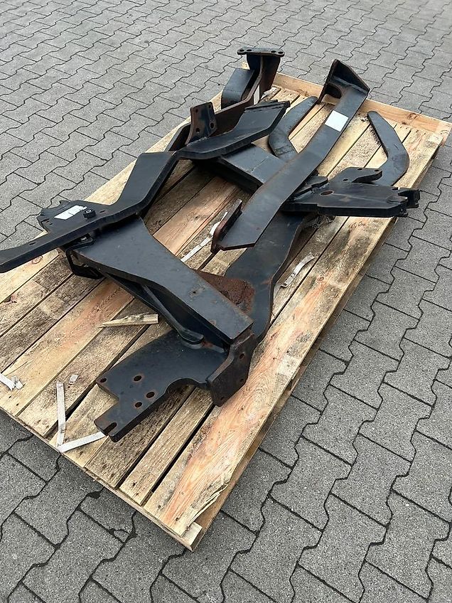 Alö Satz Anbauteile zum CASE IH JX 90-95 bzw. NH TD 5050-5060