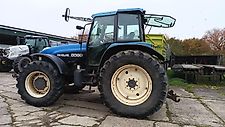 New Holland 8560