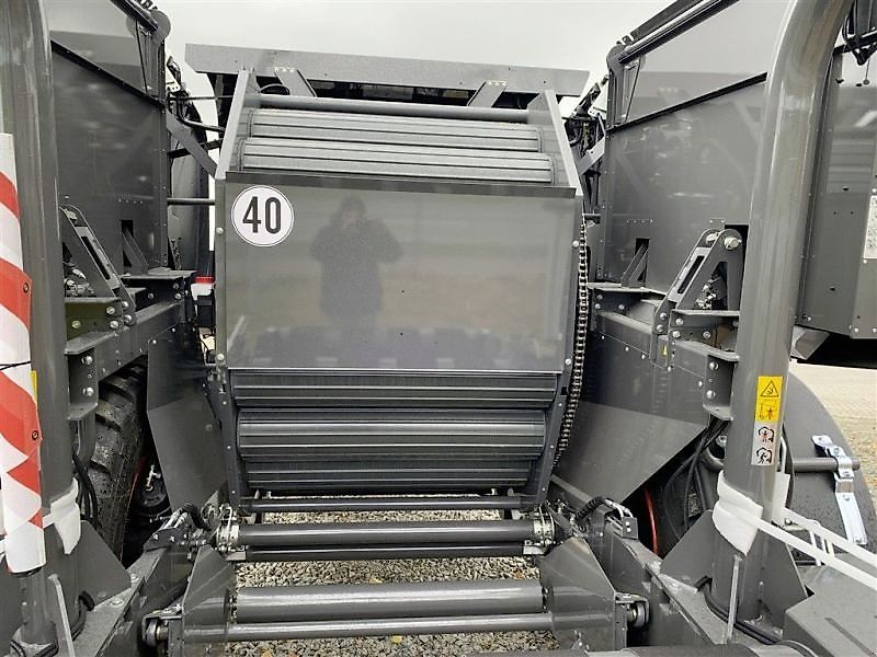 Claas ROLLANT 630 RC UNIWRAP