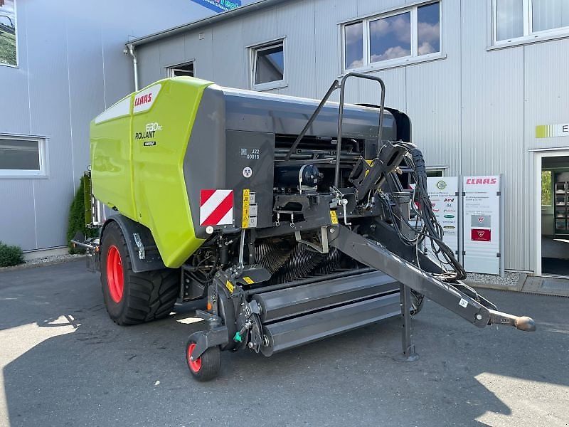 Claas ROLLANT 630 RC UNIWRAP