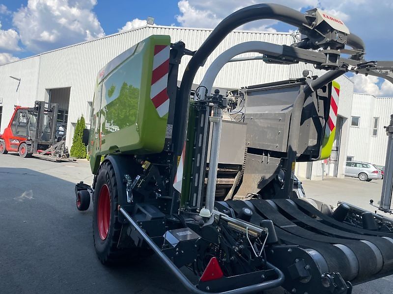 Claas ROLLANT 630 RC UNIWRAP