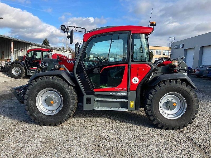 Weidemann T7042