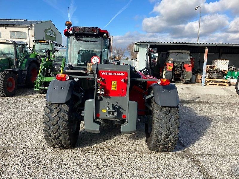 Weidemann T7042