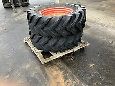Claas 420 / 70 R28 MITAS