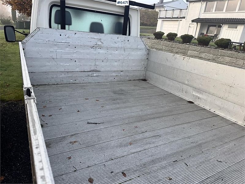 Mercedes-Benz 412D Planbil m/ Bakmontert kran.