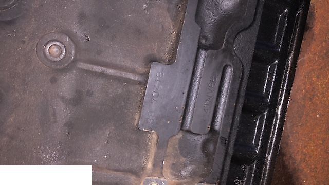 Yanmar 4TNV88 - Głowica (Części zamienne)