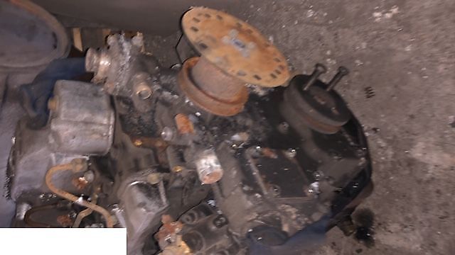 Yanmar 4TNV88 - Głowica (Części zamienne)