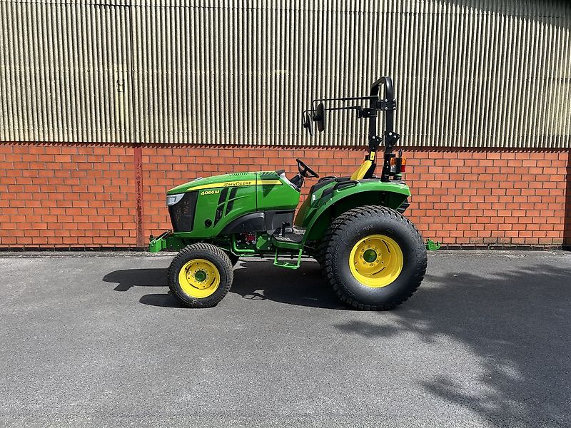 John Deere 4066M