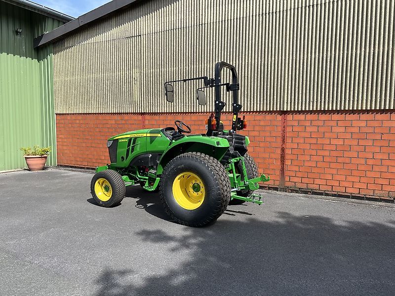 John Deere 4066M
