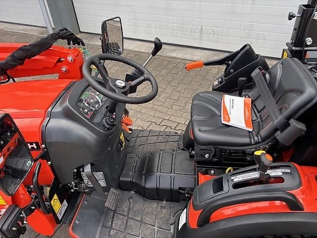 TAFE 6028 H VOORLADER HST