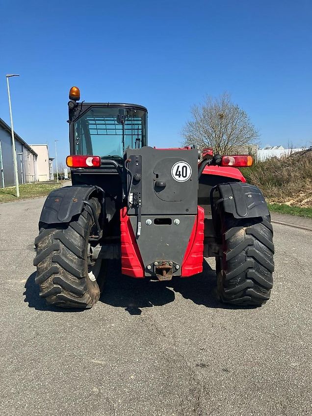 Massey Ferguson TH7038