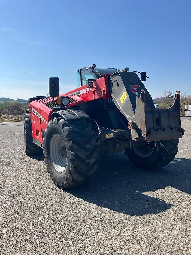 Massey Ferguson TH7038