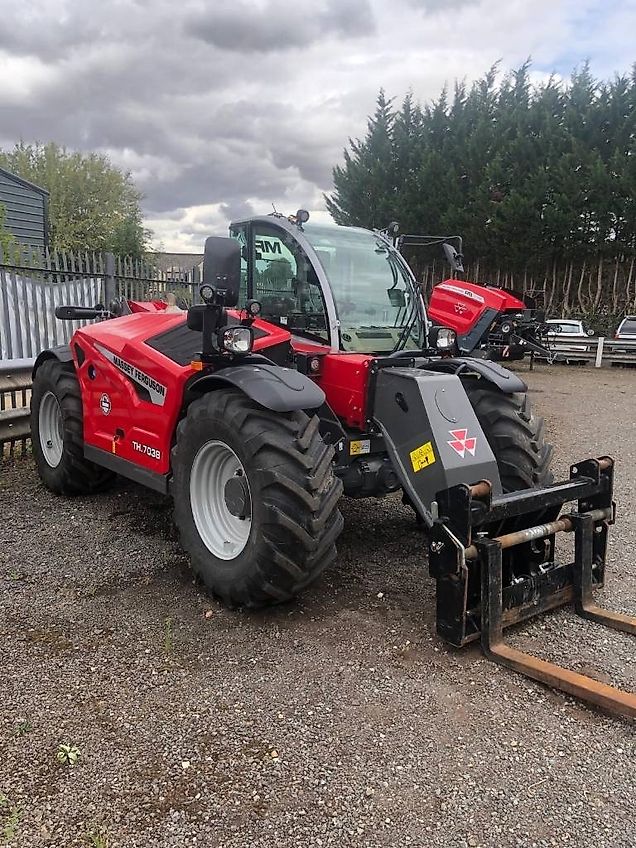 Massey Ferguson TH.7038