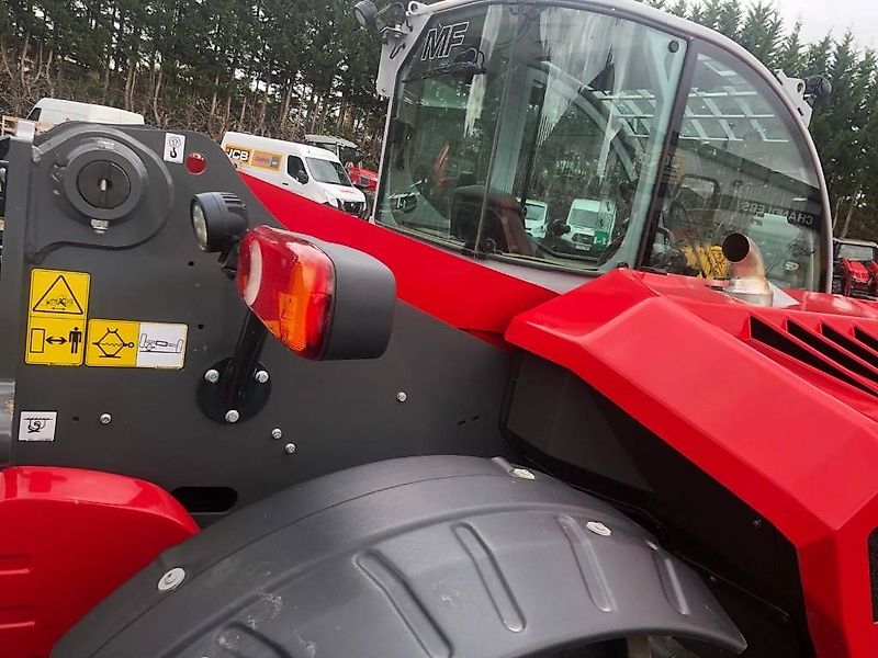 Massey Ferguson TH.7038