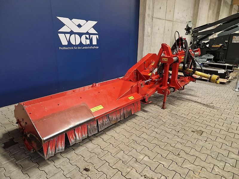 Sauerburger CARAT 1800 Seitenmulcher /Böschungsmulcher /Schlegelmulcher für Traktor