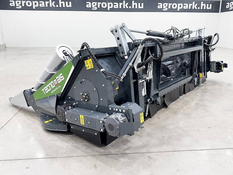 Tecnomais TMRP4 6R-F 6 row (75 cm), foldable corn header, for John Deere combines
