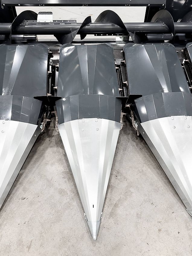 Tecnomais TMRP4 6R-F 6 row (75 cm), foldable corn header, for John Deere combines