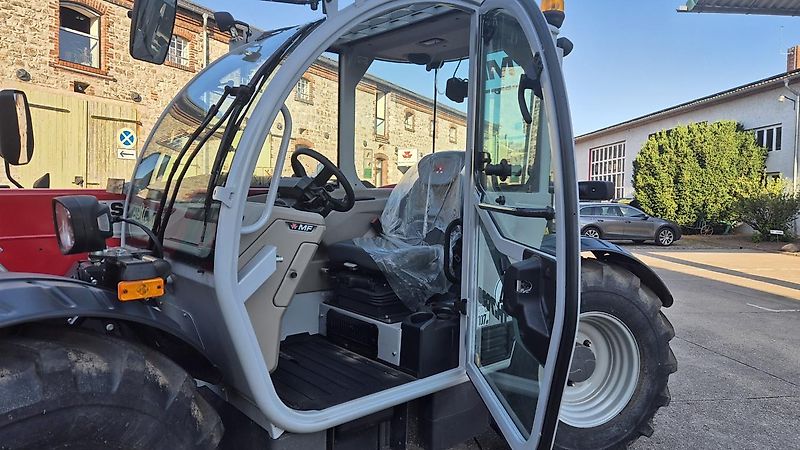 Massey Ferguson TH.7038