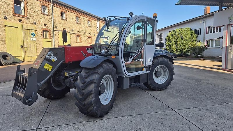 Massey Ferguson TH.7038
