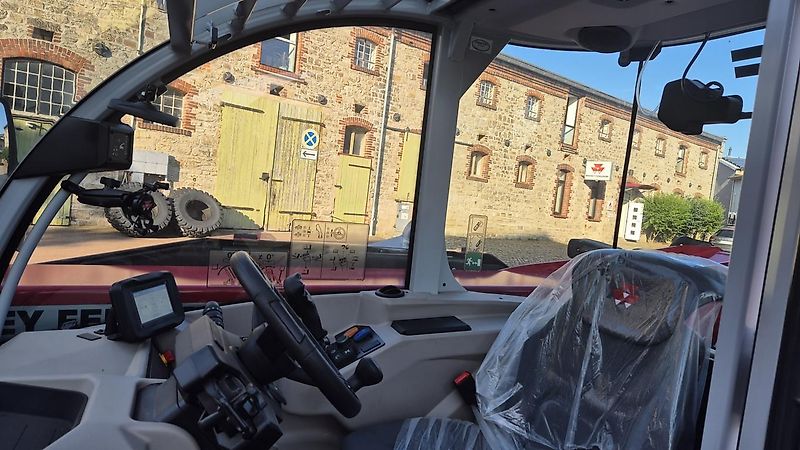 Massey Ferguson TH.7038