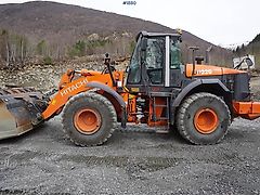 Hitachi ZW220