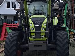 Claas Arion 530