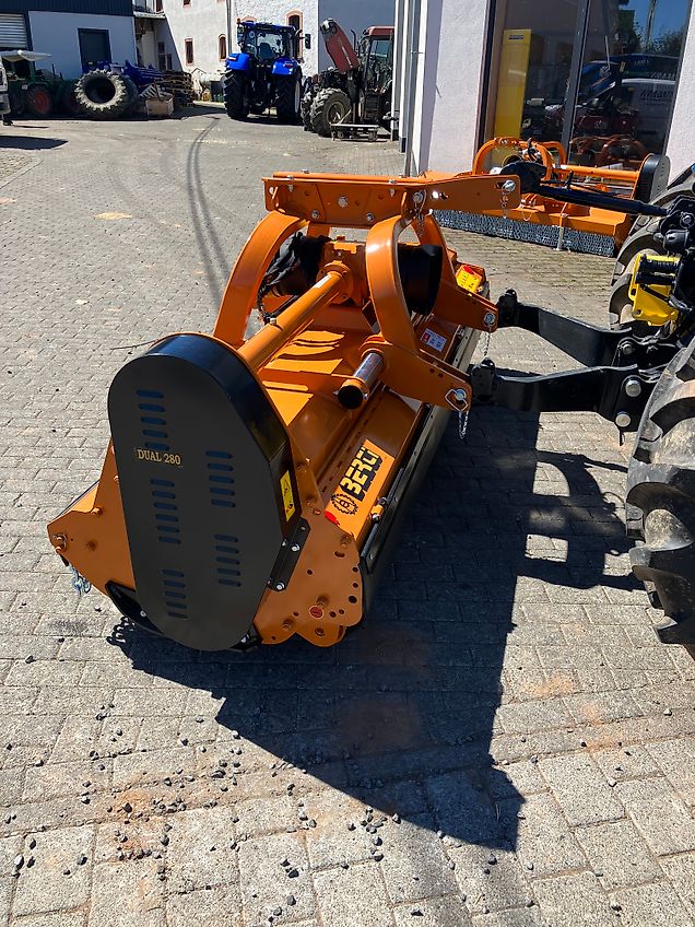 Berti DUAL 280 - Front- & Heckanbau