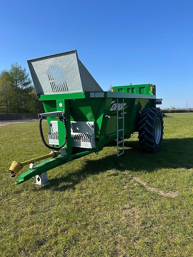 Conor NEW MX12000 Rear Discharge Muck Spreader