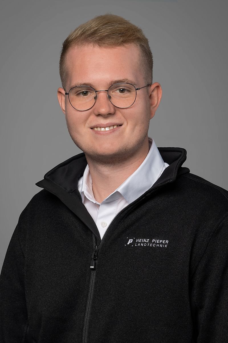 Kontaktní osoba Pan Julian Pieper