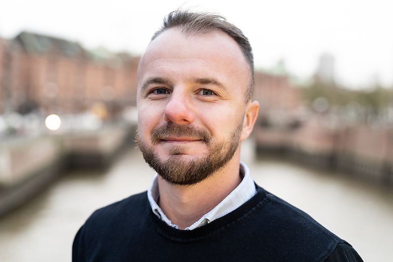 Kontaktní osoba Pan Nemanja Arsic